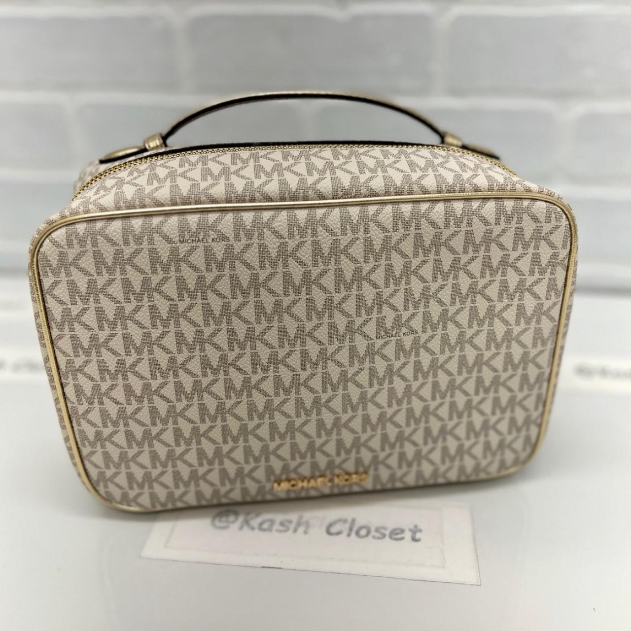 Michael kors 2024 travel case