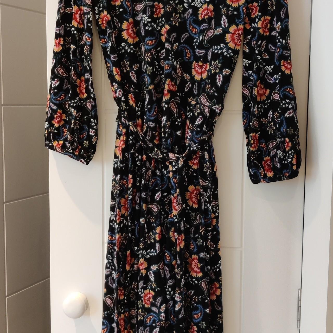 Boden maxi floral dress, with pockets, v neck, 3/4... - Depop