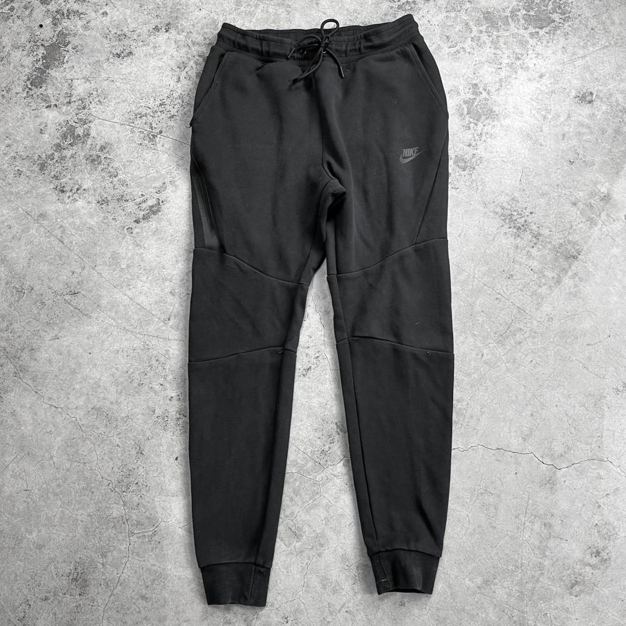 Nike Men's Black Joggerstracksuits Depop