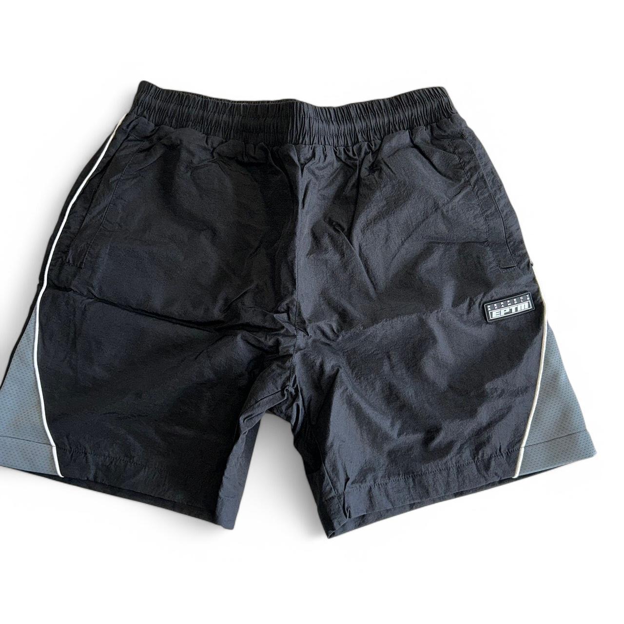 item listed by drellli