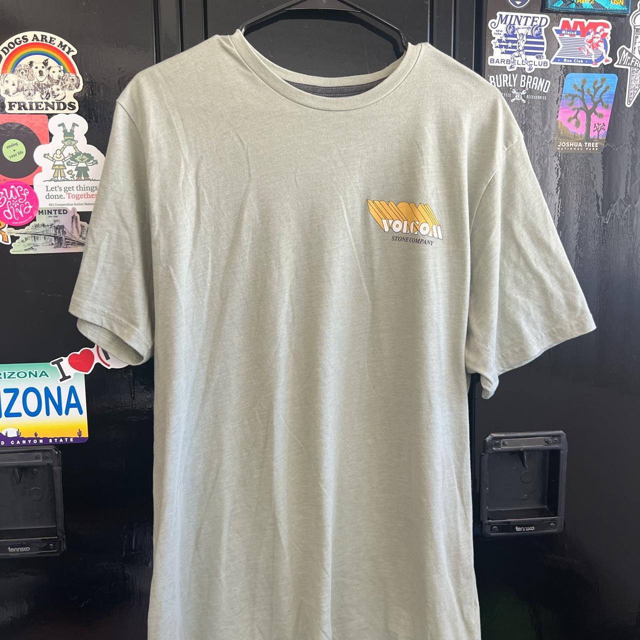 Volcom Men's T-shirt | Depop