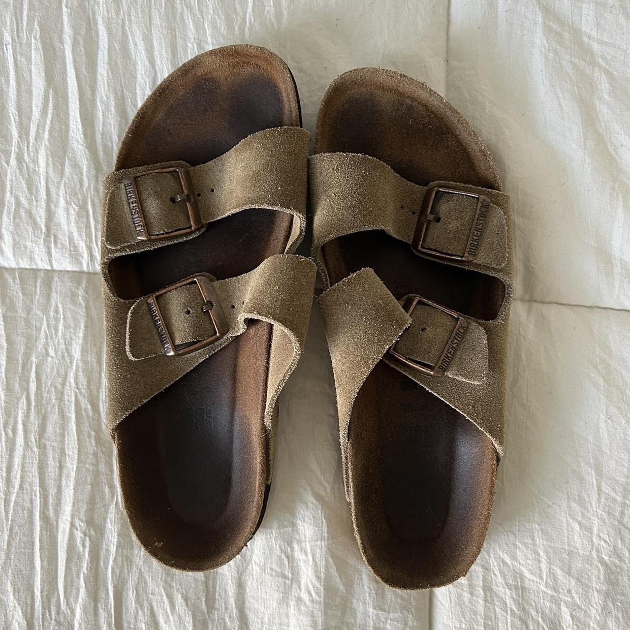 #birkenstocks Size 40 (i wear women’s 8.5US) - Depop