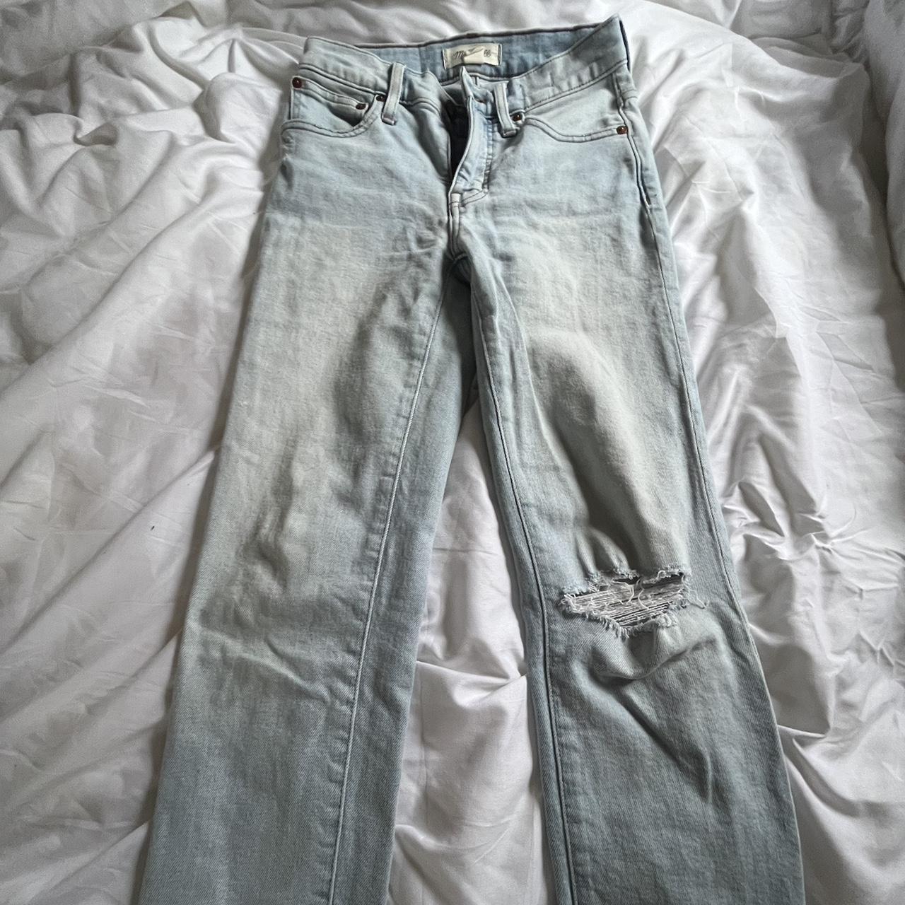 Madewell Mid-rise classic straight jeans Wellingford - Depop