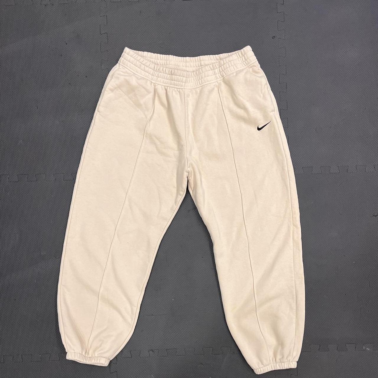 Nike Men's Cream Joggerstracksuits Depop