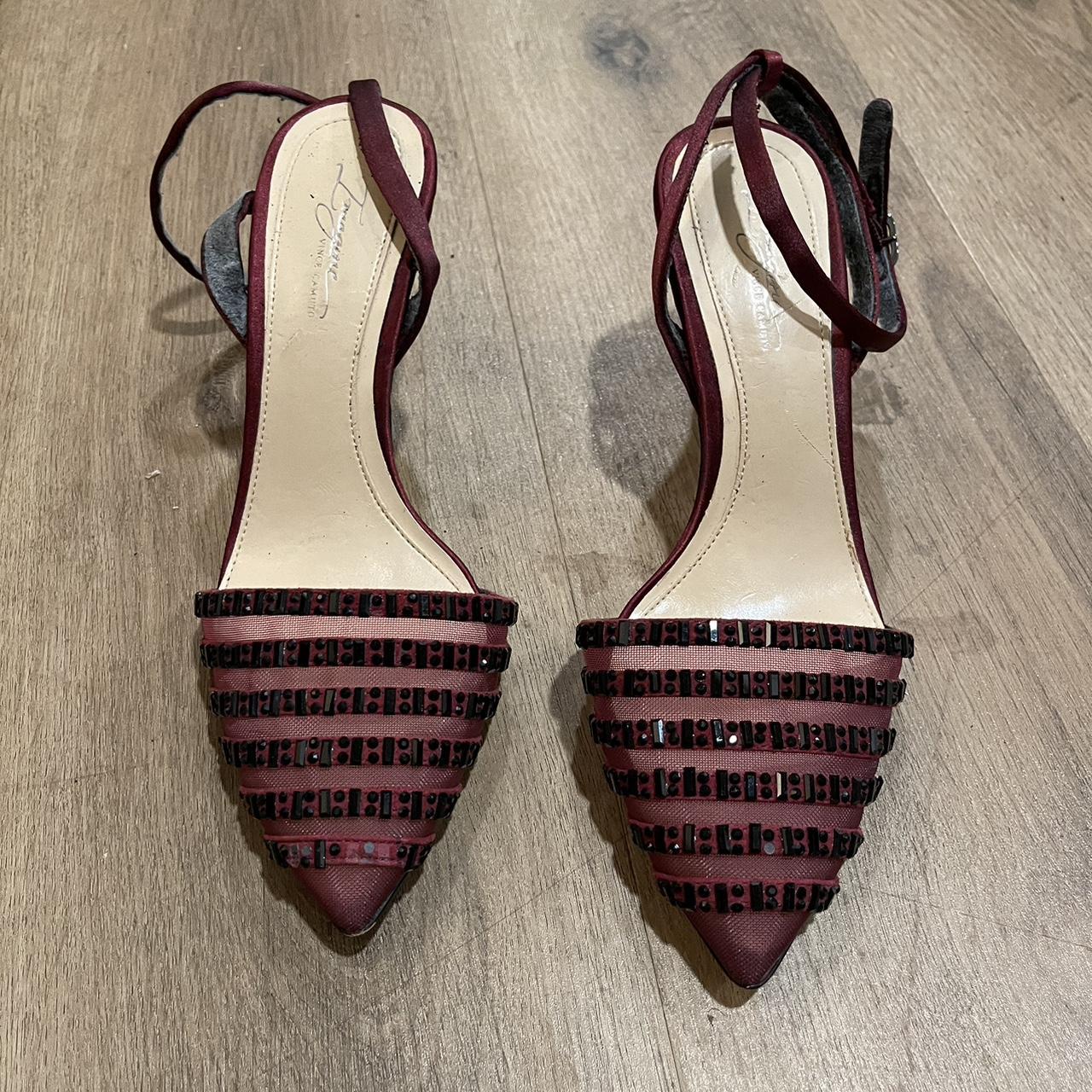 Vince Camuto Women's Burgundy Courts