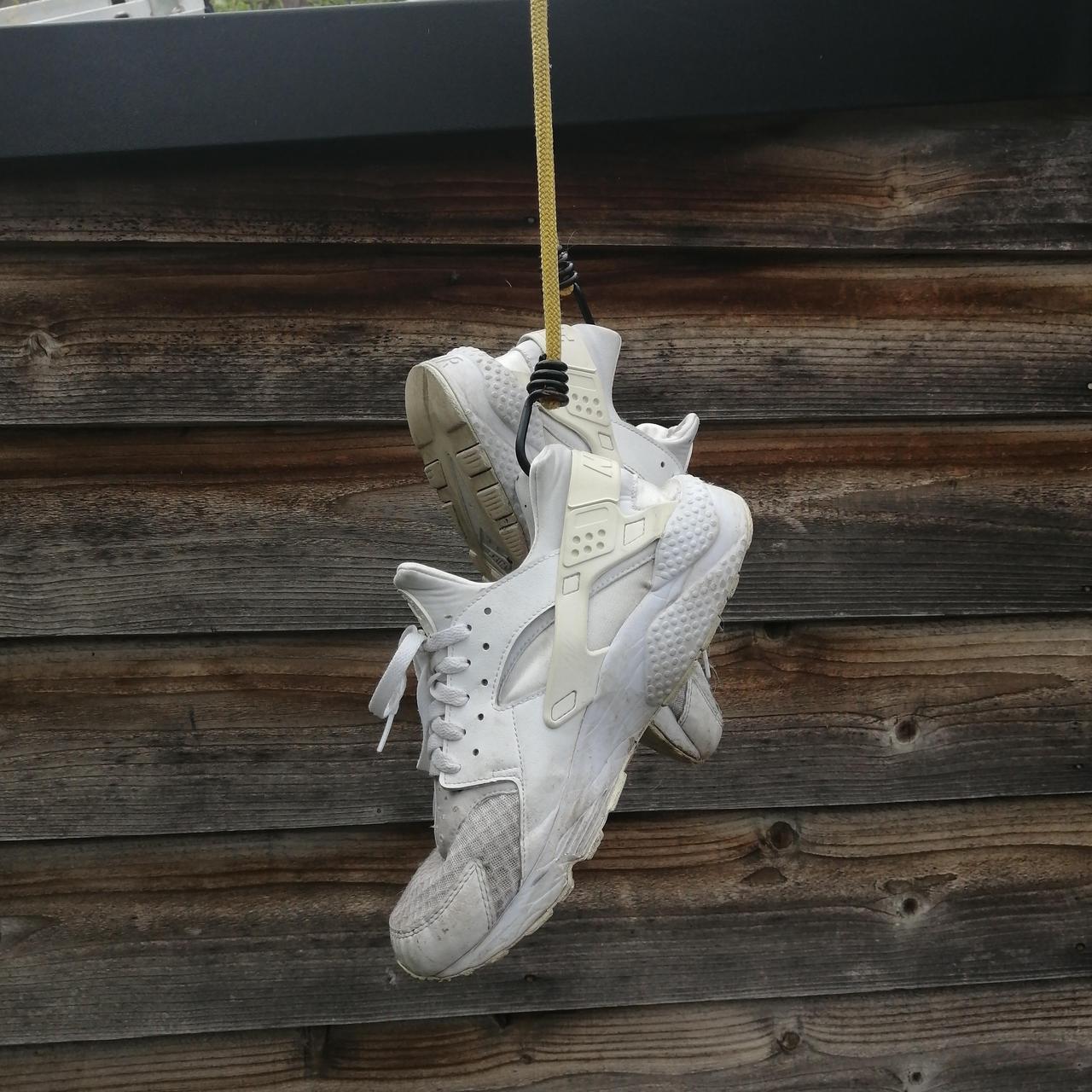 hurraches white