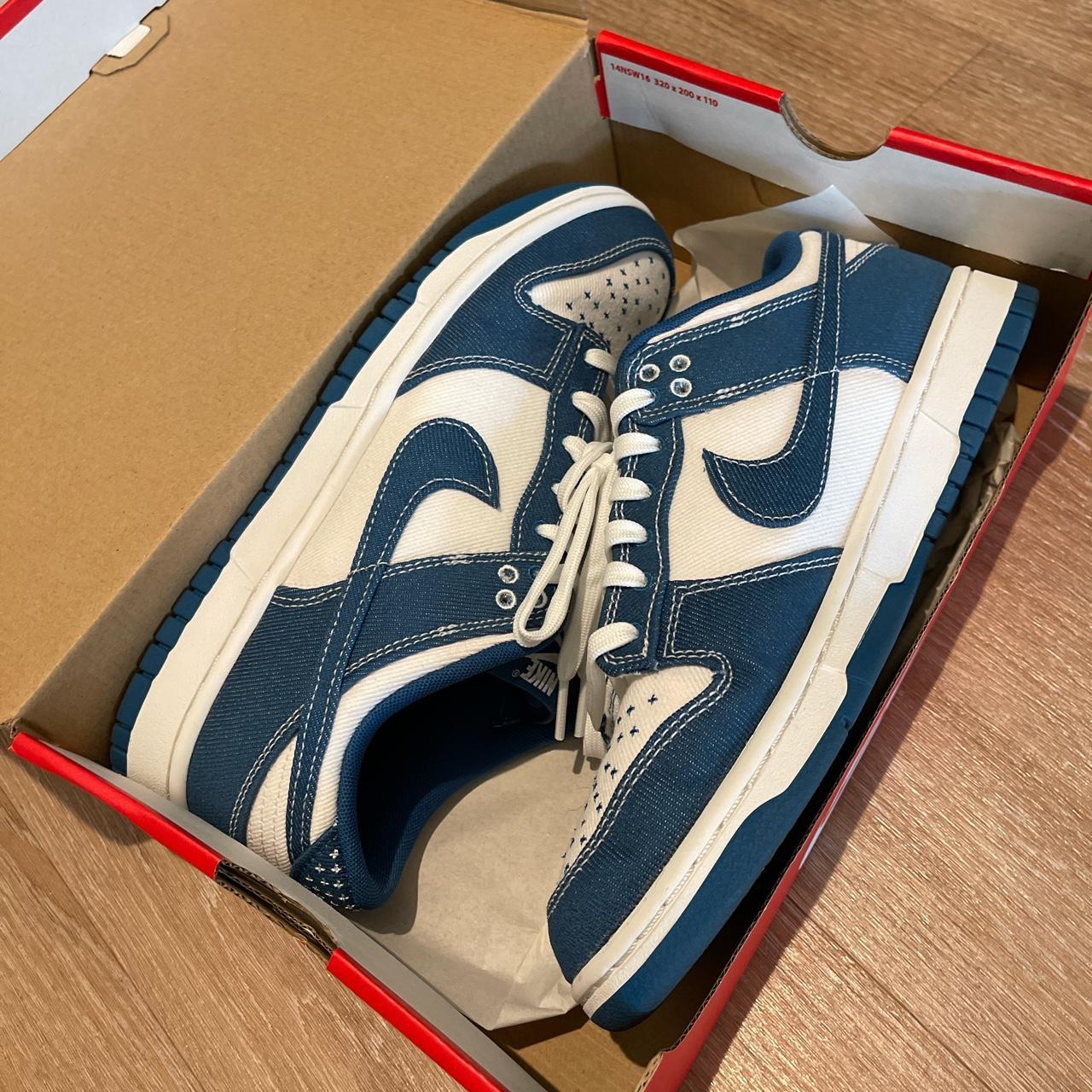 Nike Men's Blue Trainers | Depop