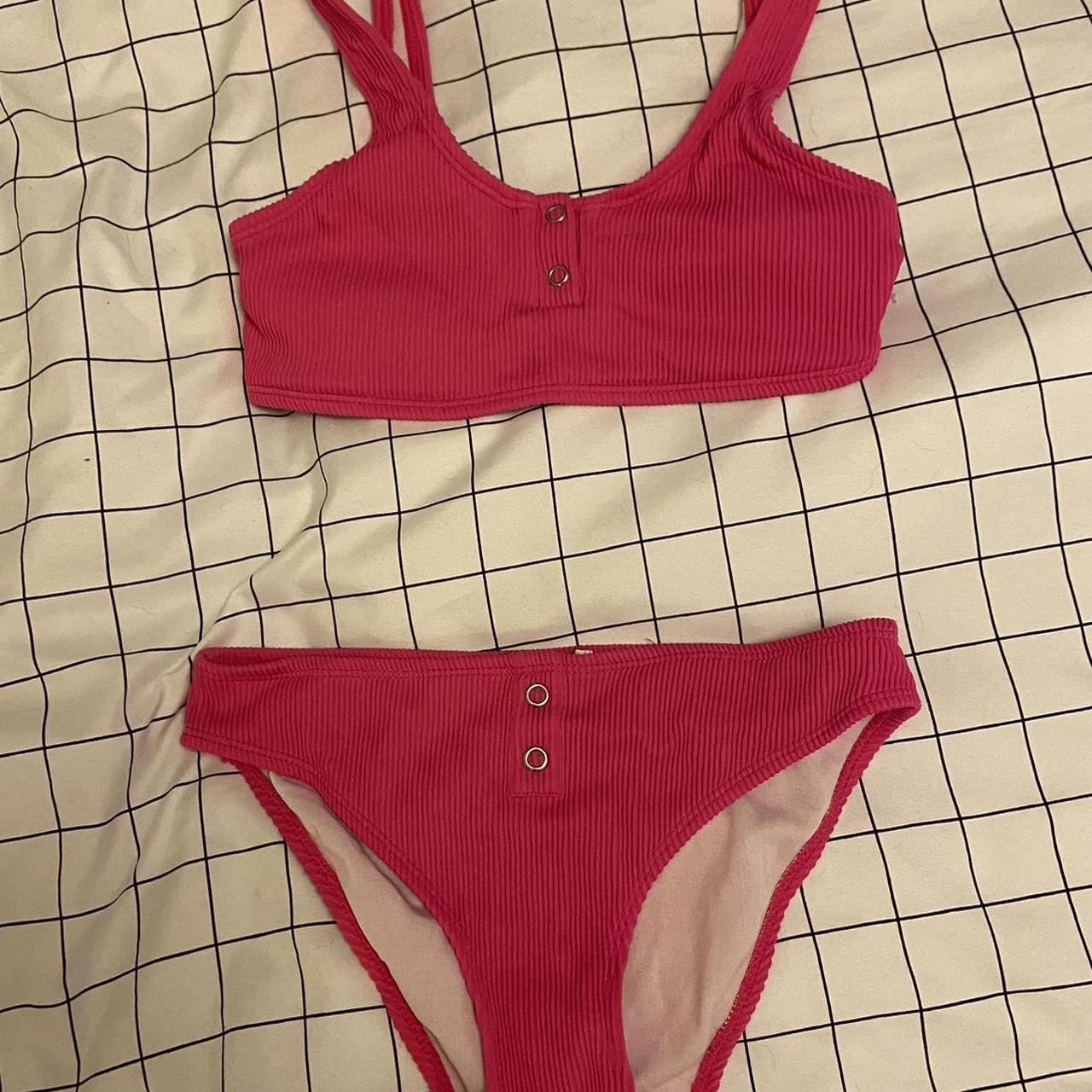 pink ribbed bikini •labels cut out •size... Depop
