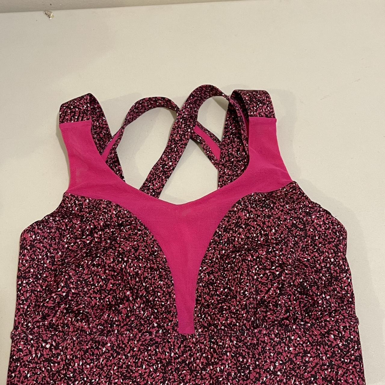 Lululemon womens sports bra size 6 - Depop