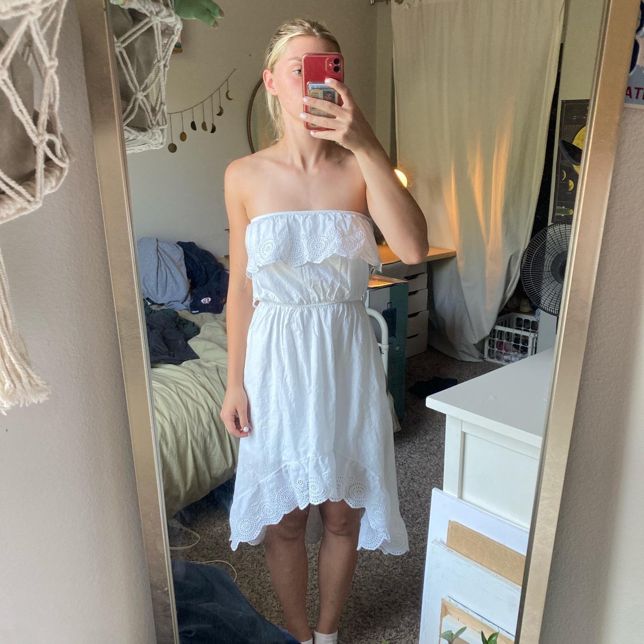 White summer dress Brand is due 21 Size small Has... - Depop
