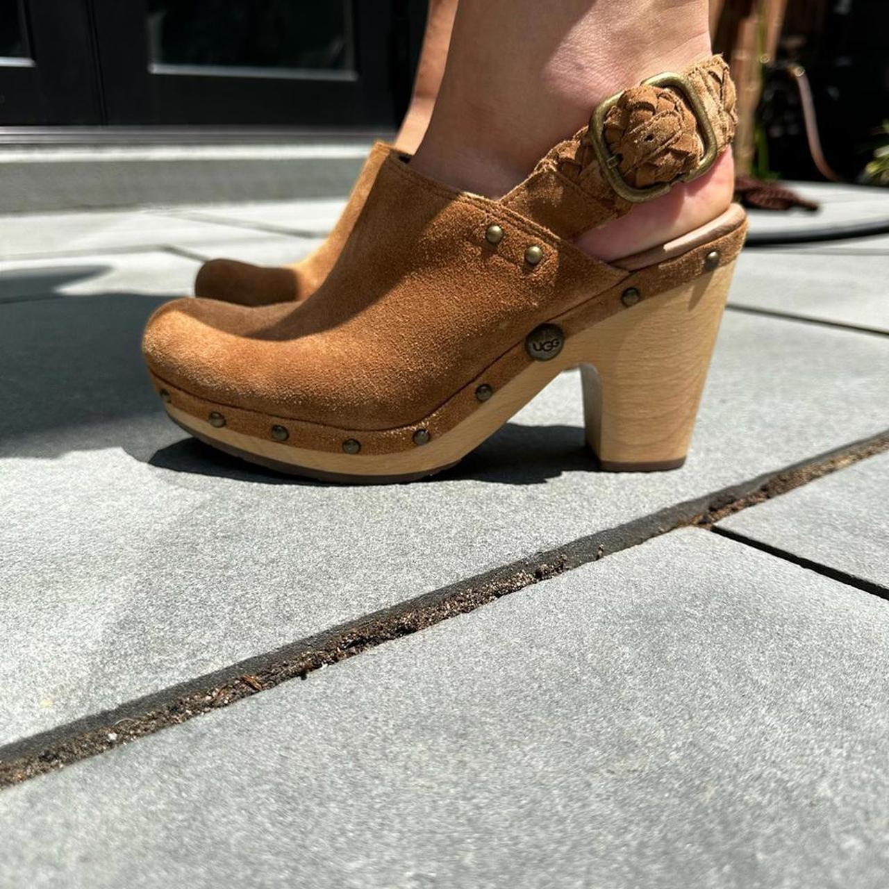 These are incredible. Never worn size 8 Dafni UGG | Depop