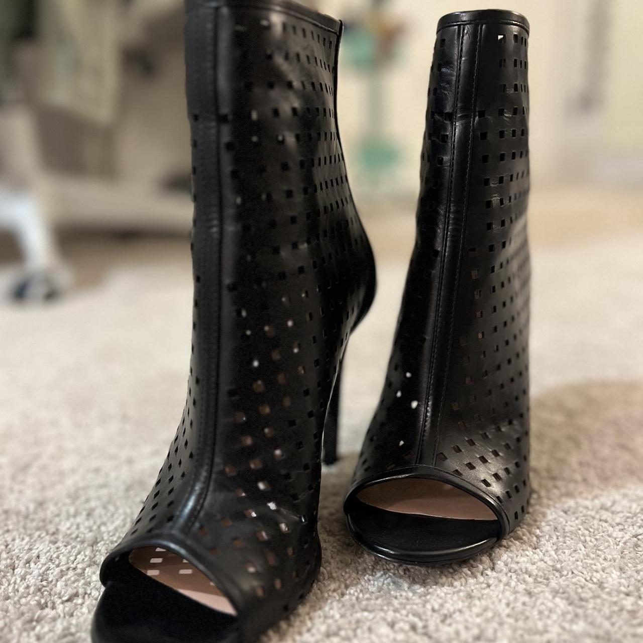 Barbara 2025 bui heels