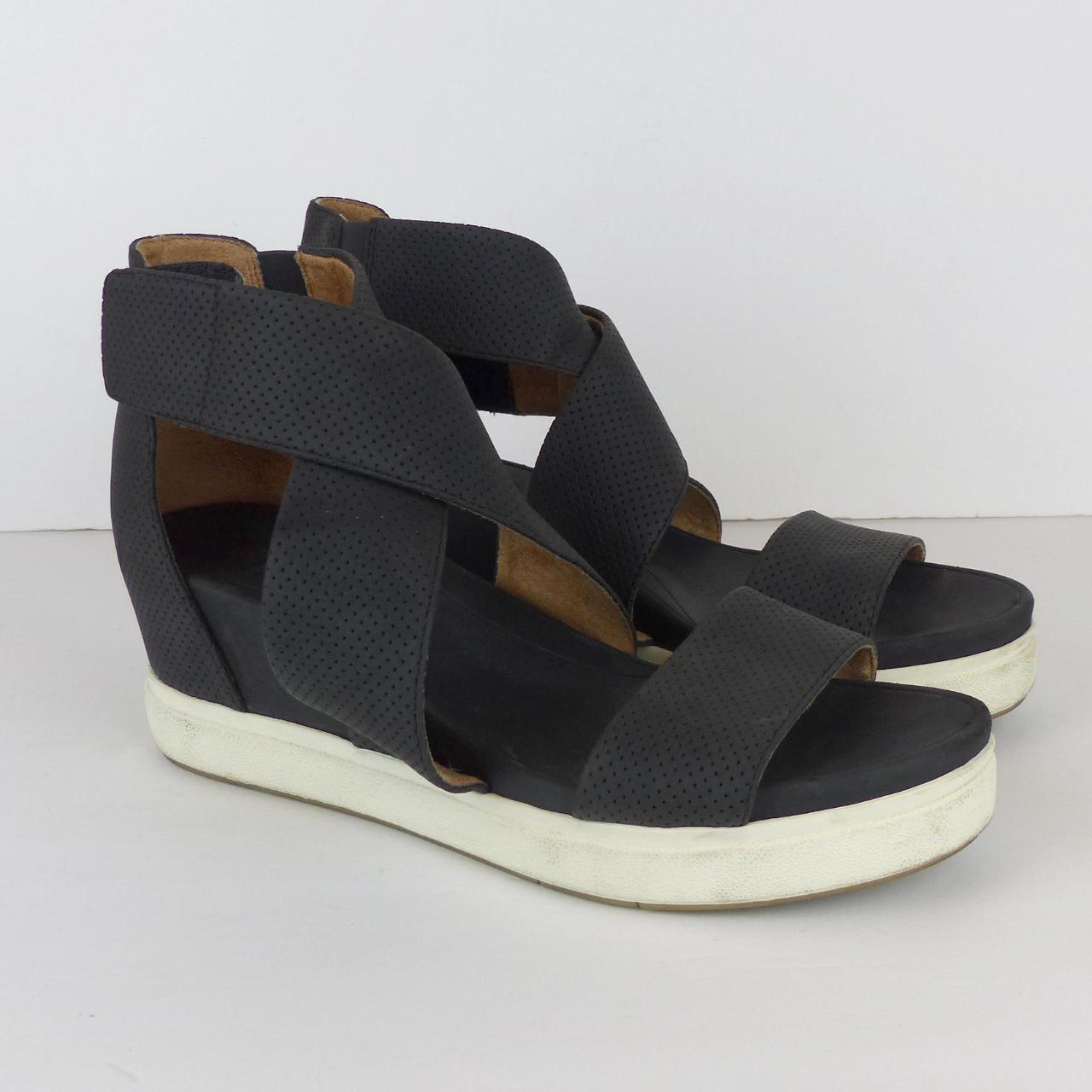 Sheena best sale wedge sandal