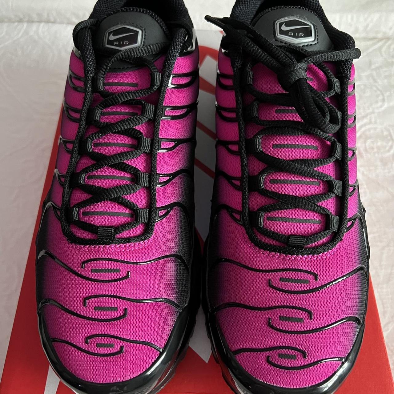 tn nike pink