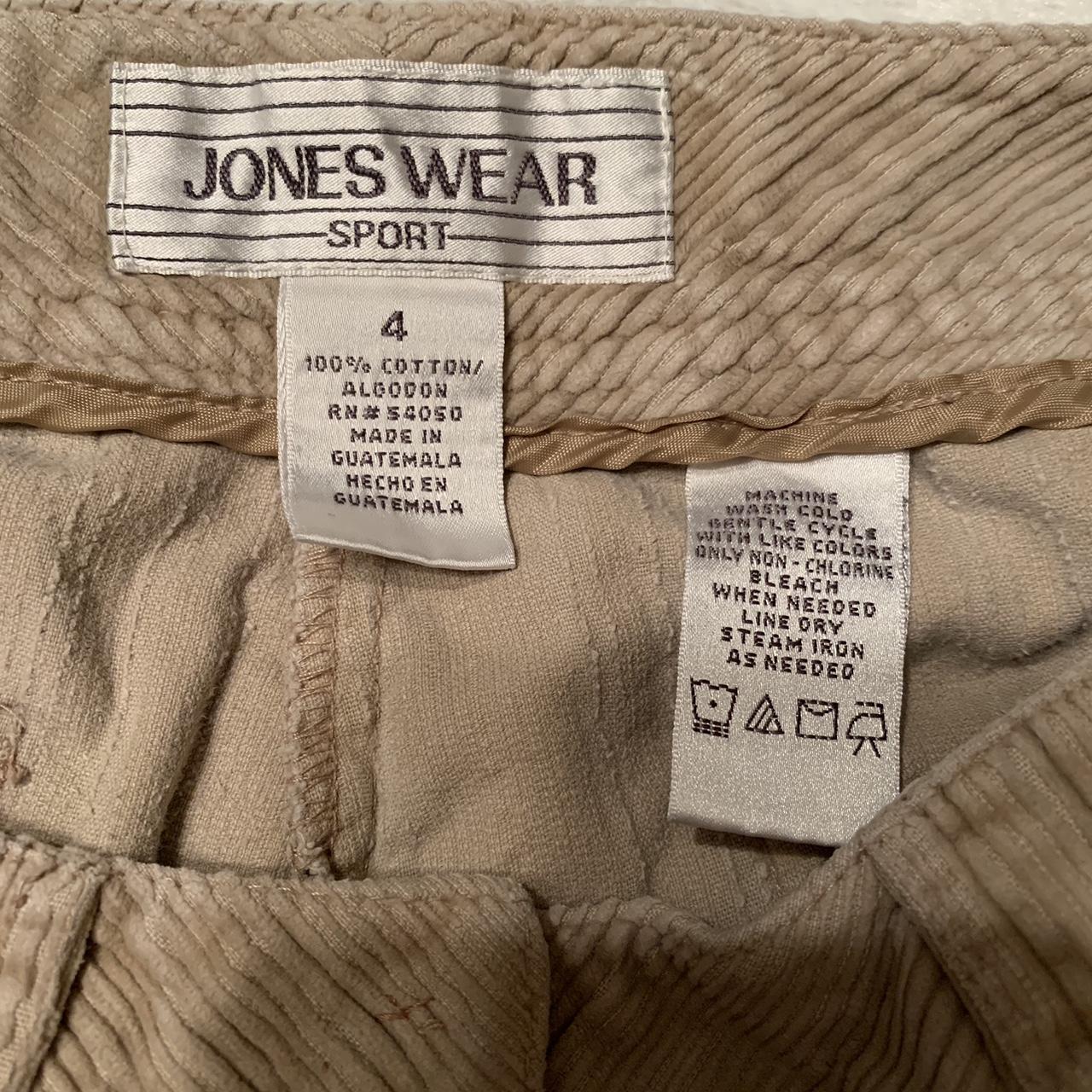 Jones Wear Sport corduroy jeans Size 4 Vintage 28... Depop