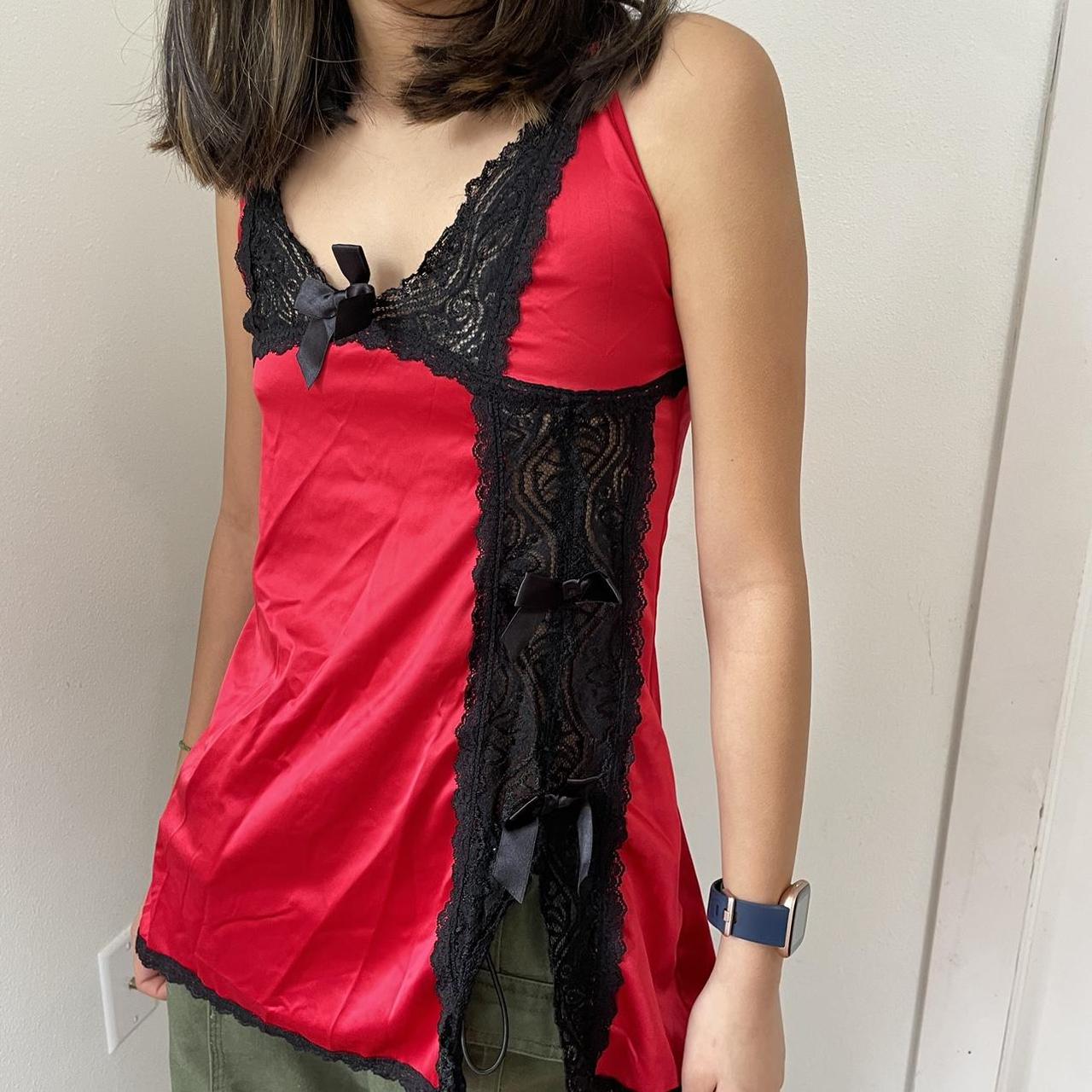 Oh La La Cheri Women's Black and Red Vest (2)