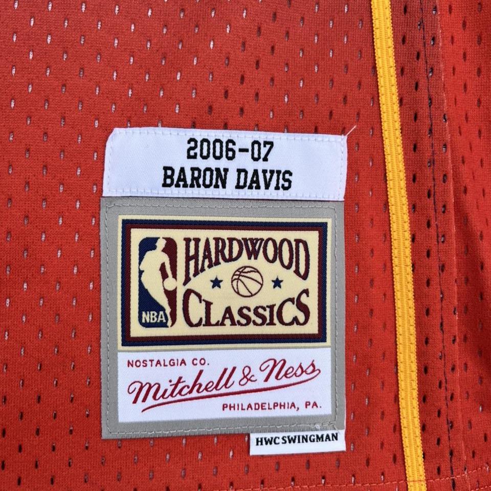 Men's Mitchell & Ness Baron Davis Navy/Orange Golden State Warriors 2006/07  Hardwood Classics Fadeaway Swingman Player Jersey