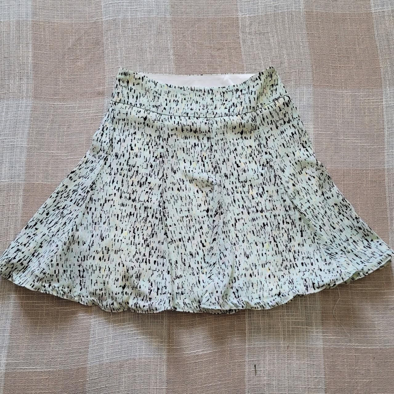 Flowy mini shop skirt 90s