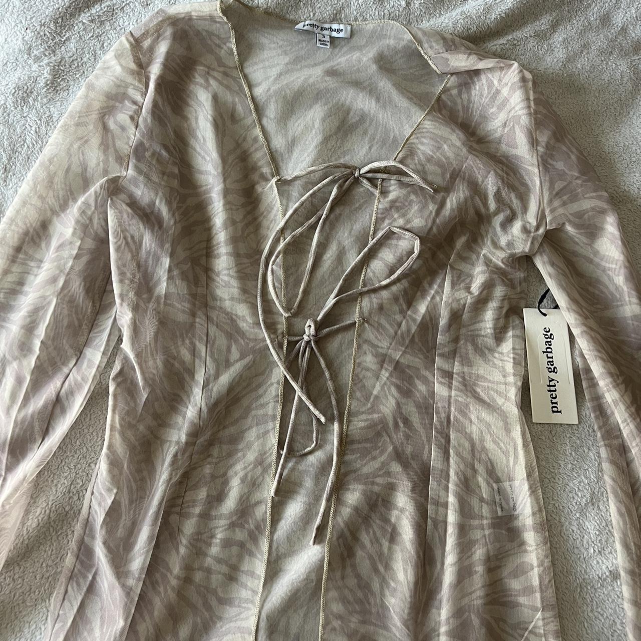 item listed by pazzion4fazion