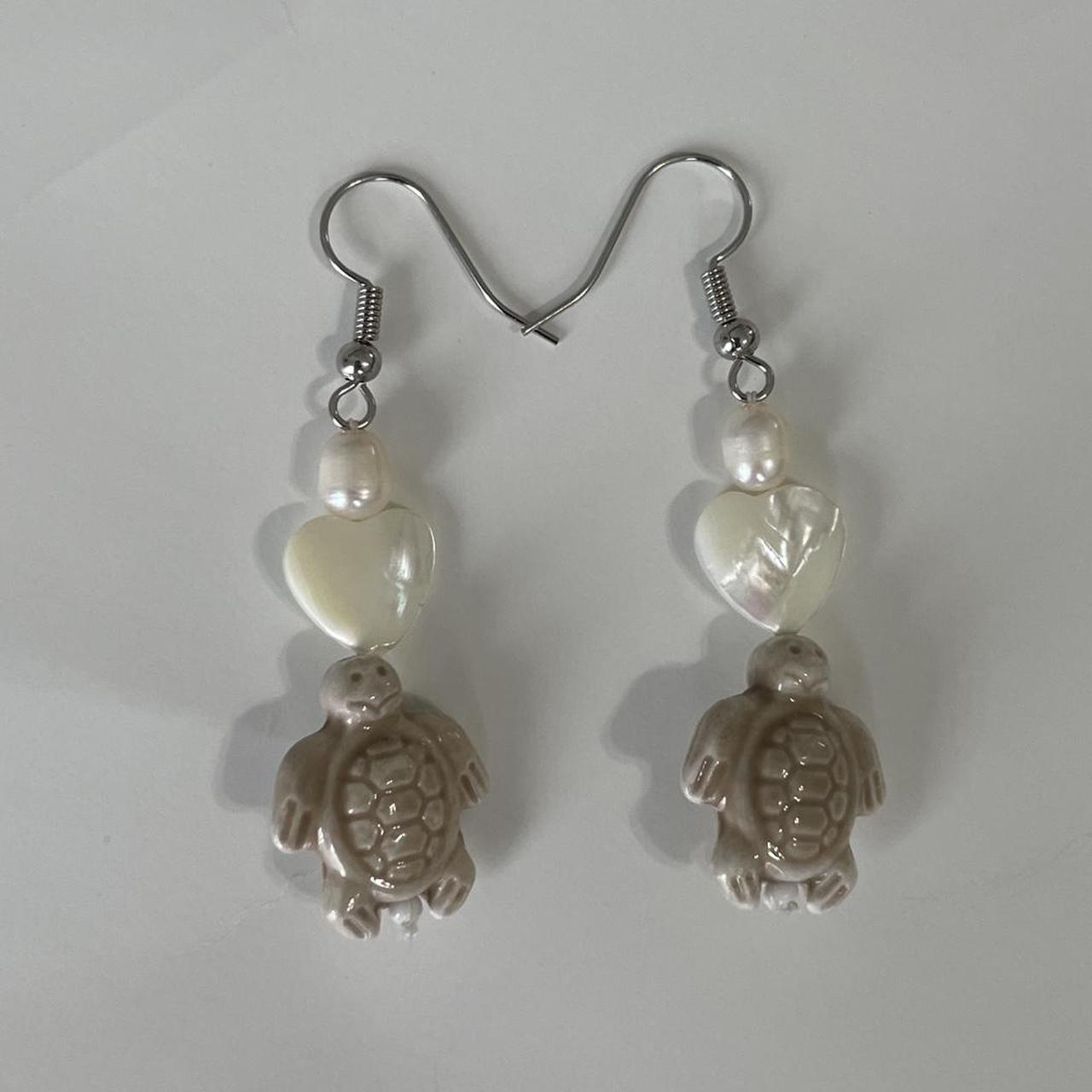 item listed by isellhandmadeandvintage
