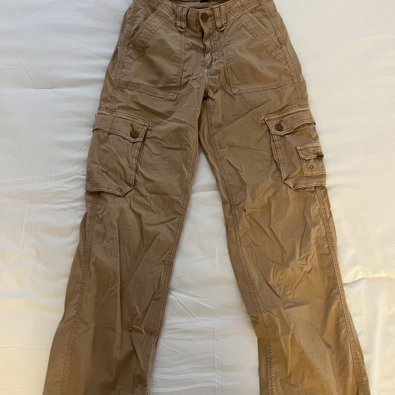 Y2k American eagle stretchy cargo pants Worn maybe... - Depop