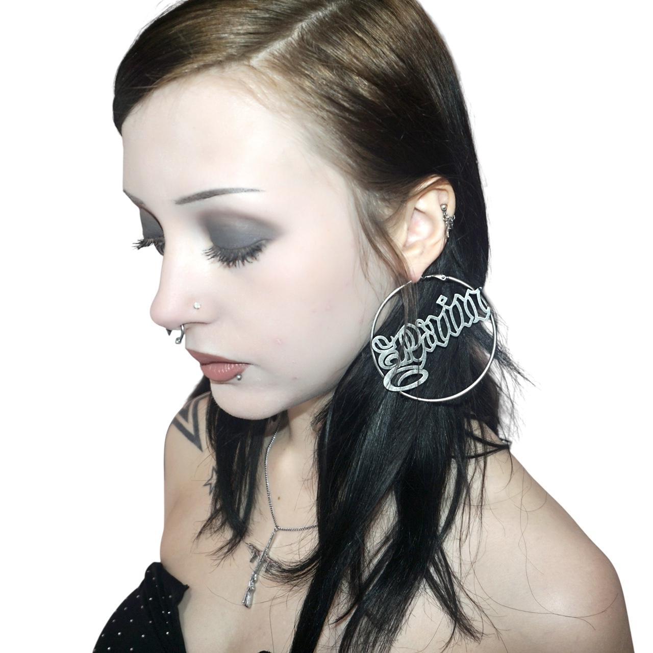item listed by internetgirl