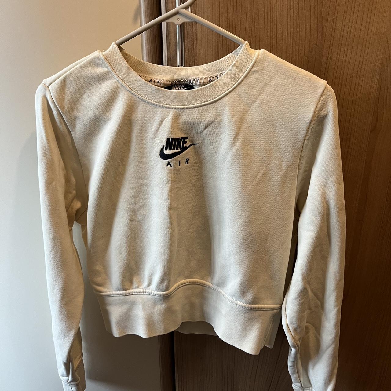 nike cream cropped sweatshirt