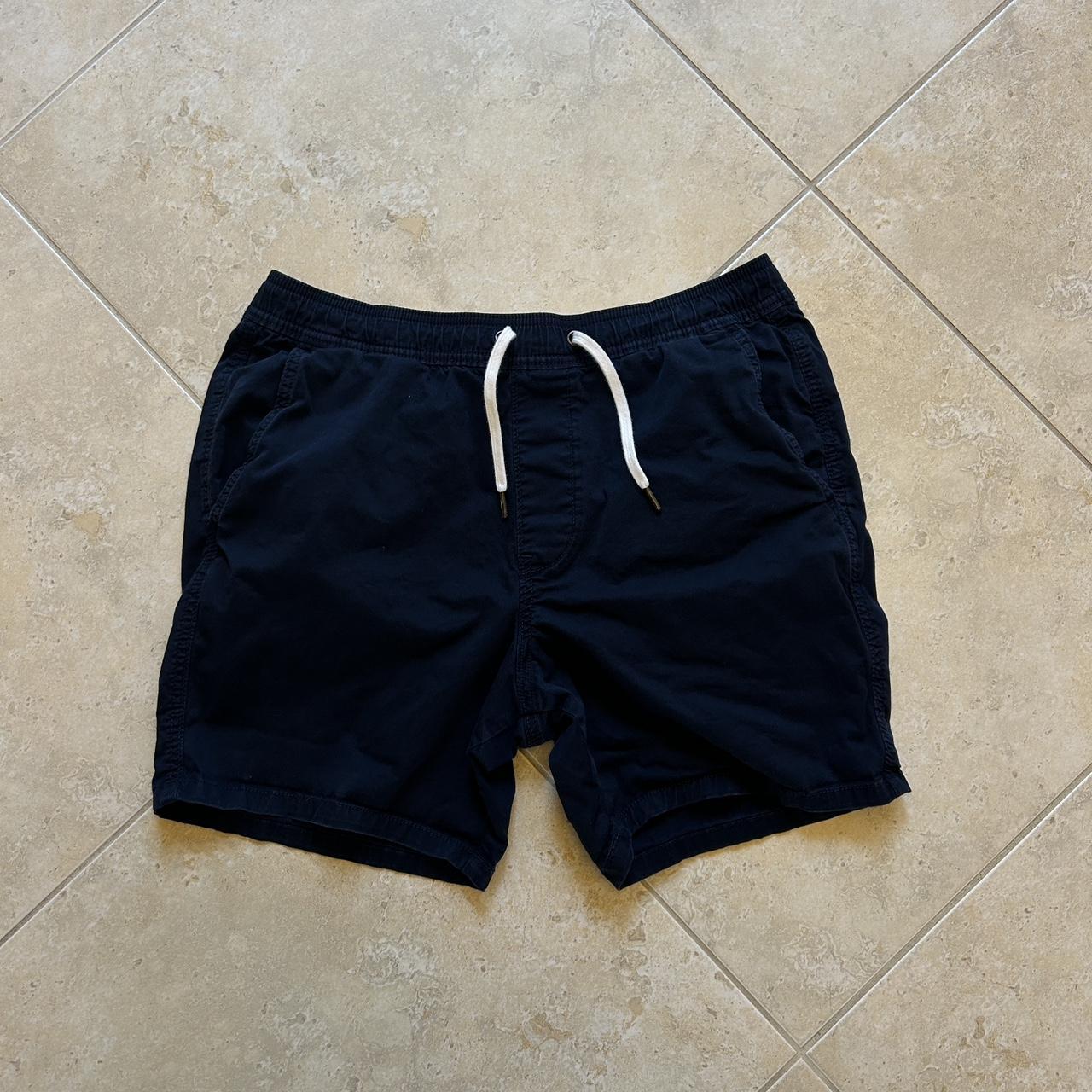 Hollister Shorts Size M Excellent Used... - Depop
