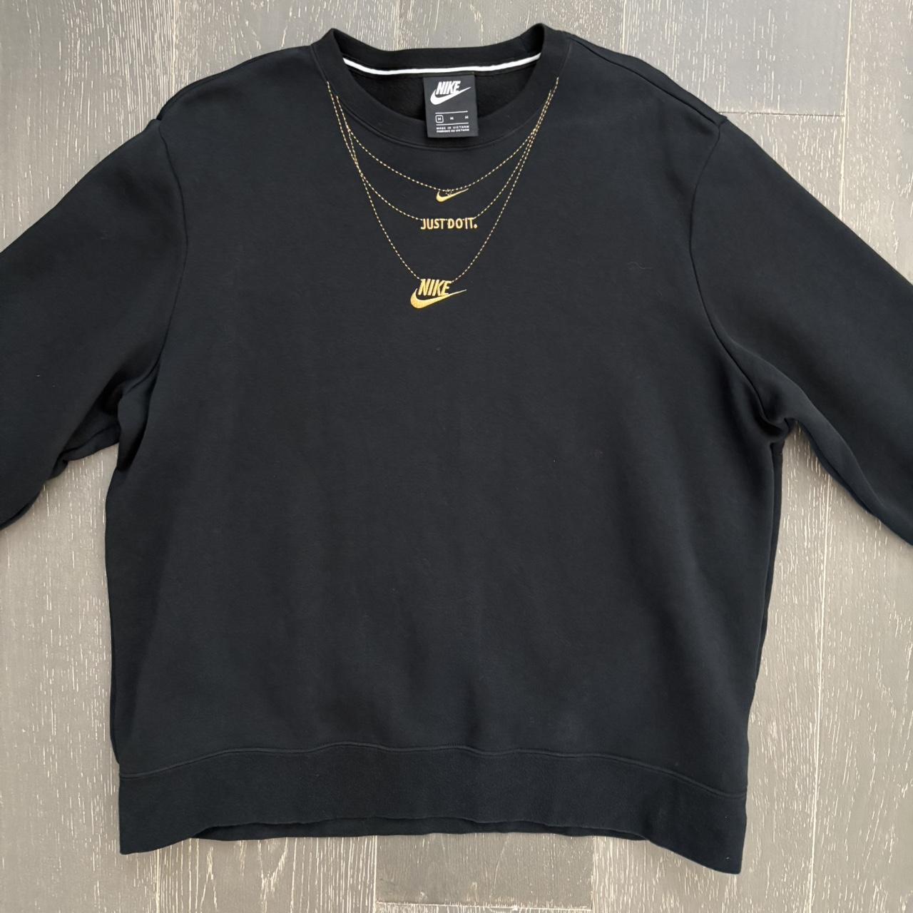 black and gold nike women's clothing
