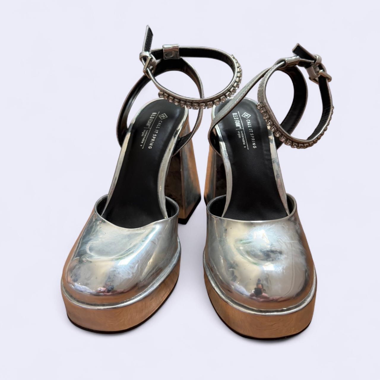 item listed by martini_olive