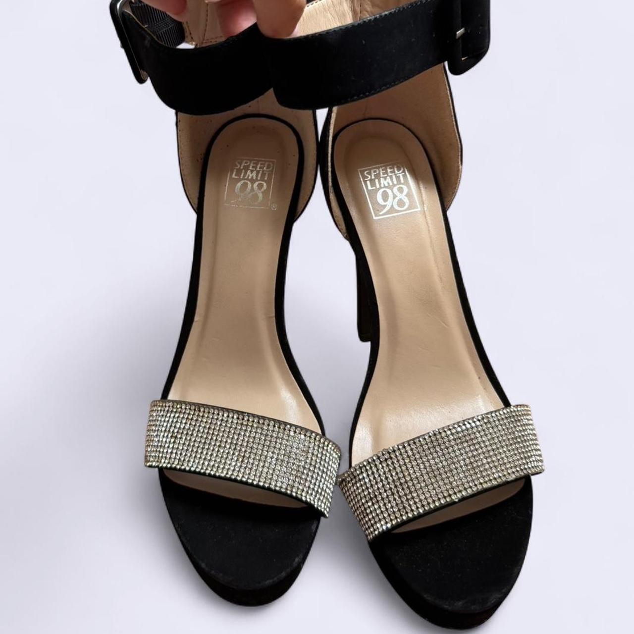 item listed by martini_olive