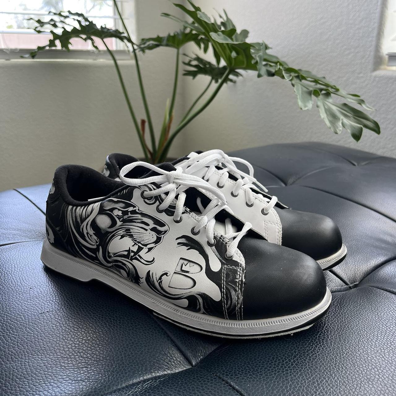 tiger shoes size 10 / insane design / jnco tiger... - Depop