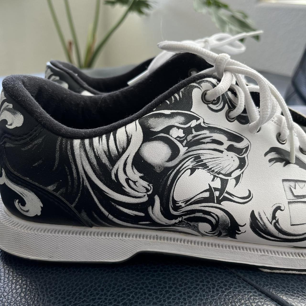 tiger shoes size 10 / insane design / jnco tiger... - Depop