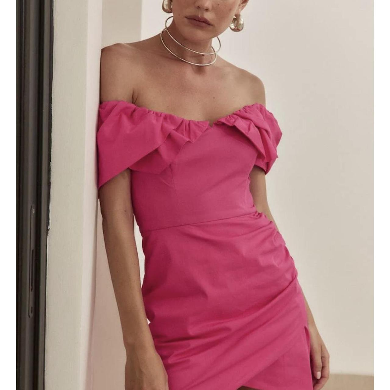 Sofia the label HAILEY OFF THE SHOULDER