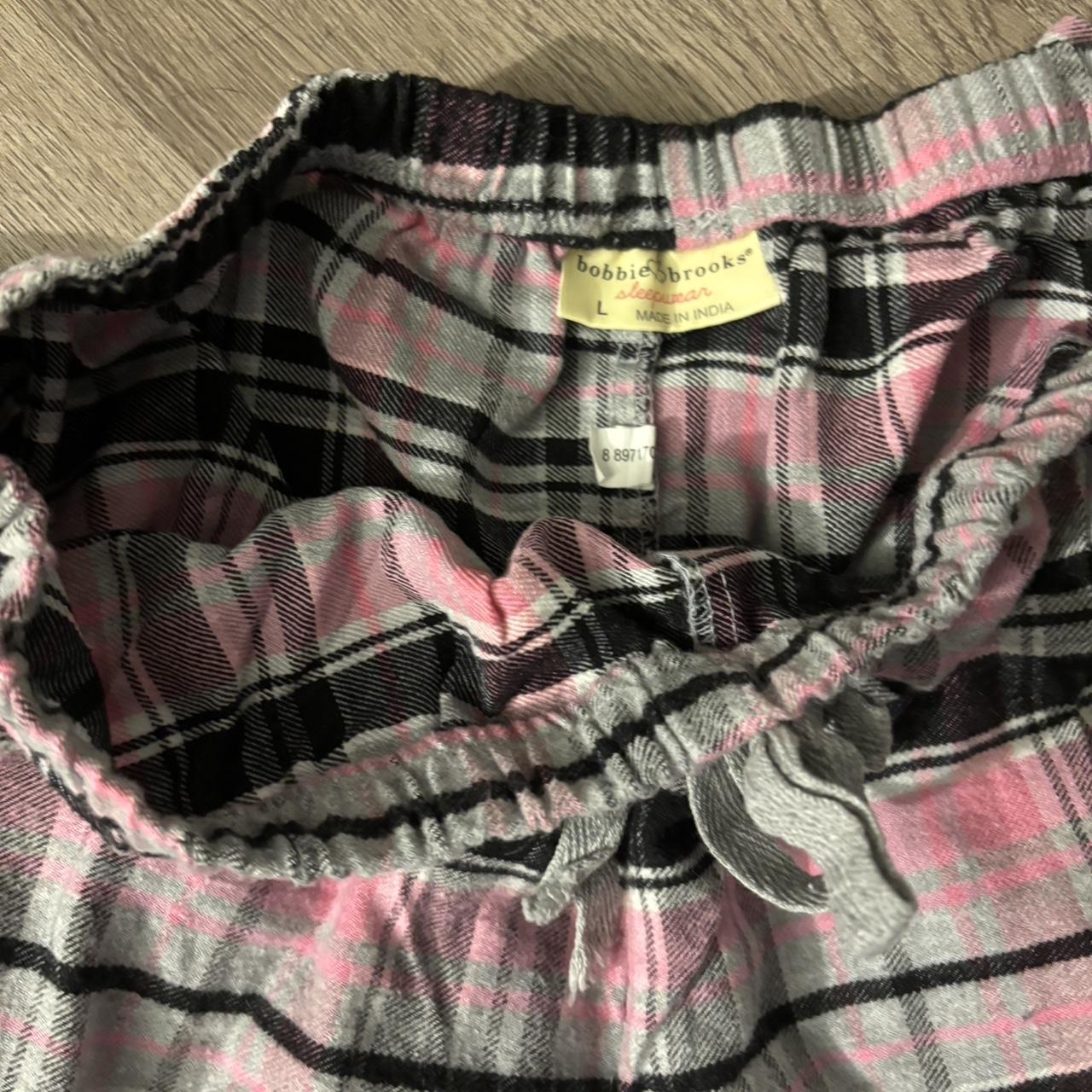 🌷 Pink Plaid Pajama Pants Set 🌷 !!MESSAGE BEFORE - Depop