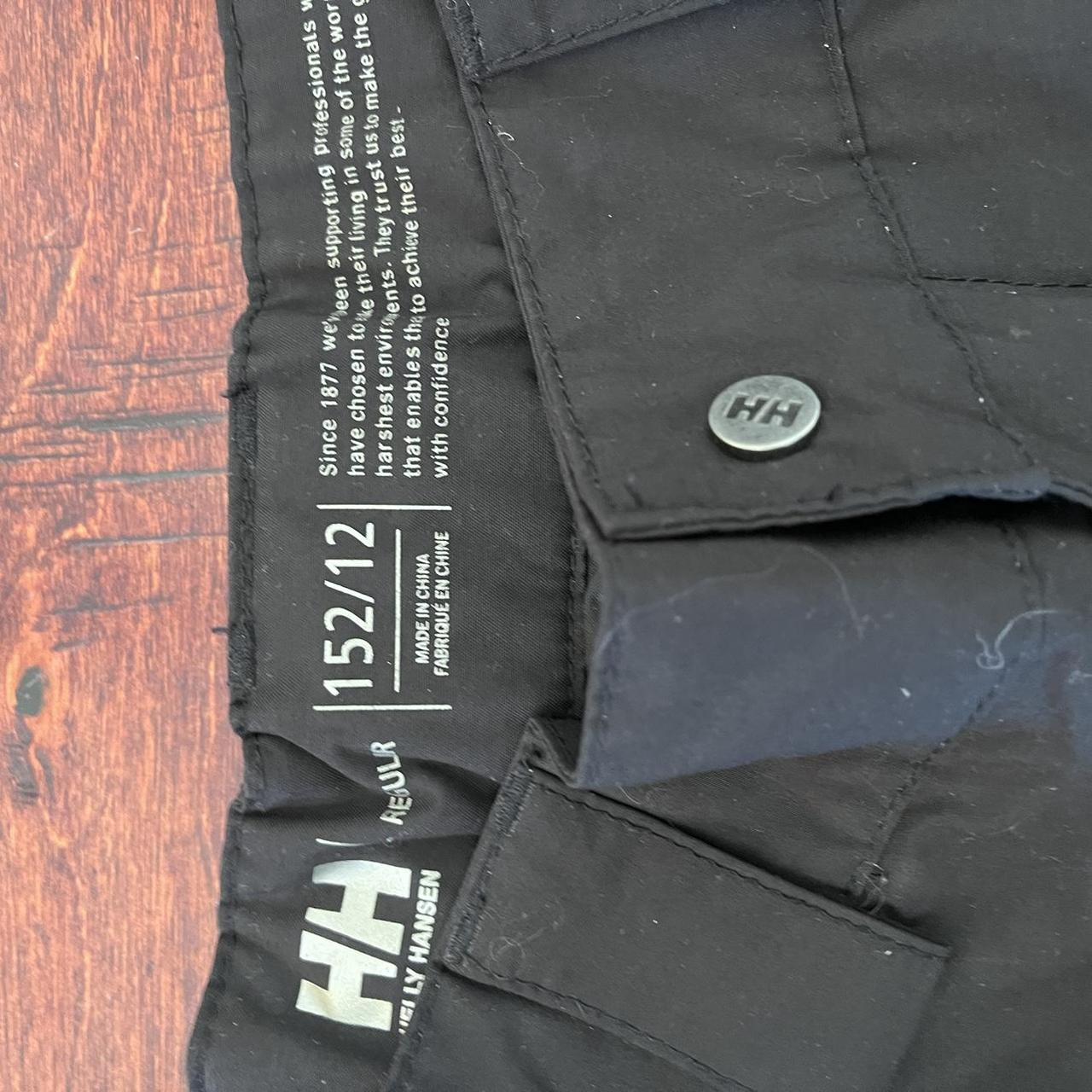HELLY HANSEN SKI PANTS!!! SIZE REGULAR run a... Depop