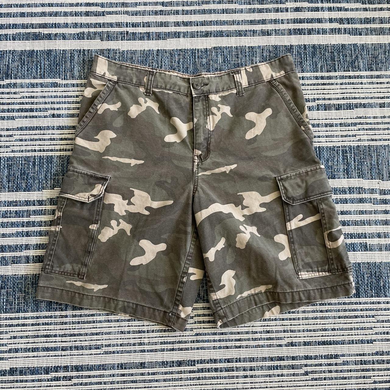 Vintage 2000’s Camo Cargo Shorts On a Faded Glory... Depop
