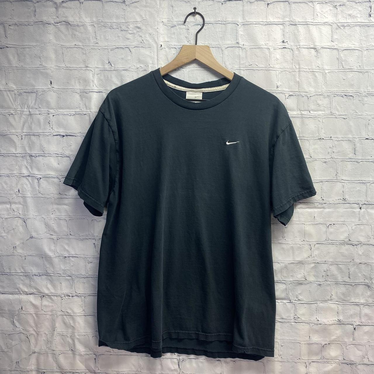 mens black and white nike shirt