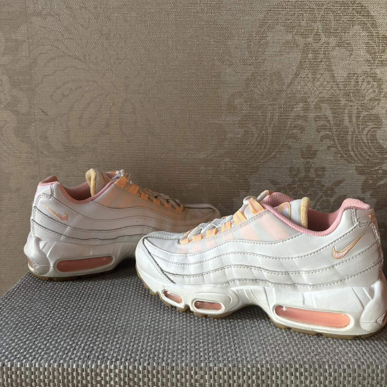 Air max 95 white and melon tint Uk Depop