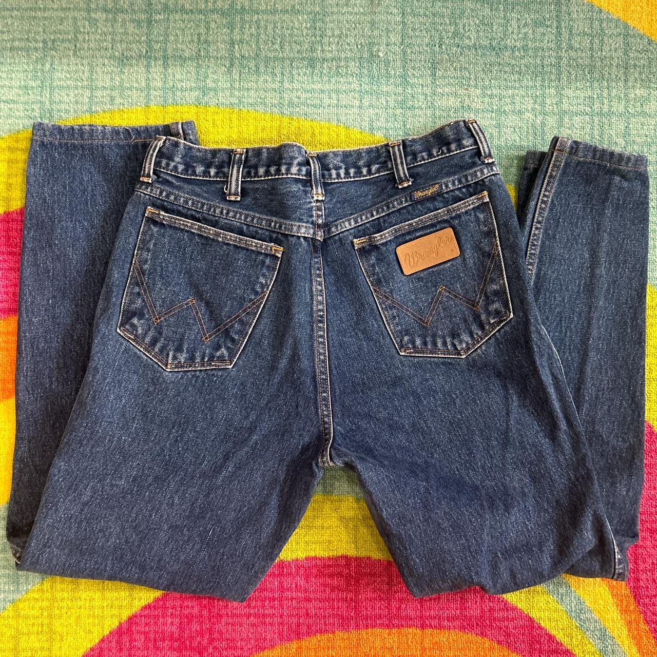 vintage wrangler jeans!! measurements: waist: 15.5... - Depop