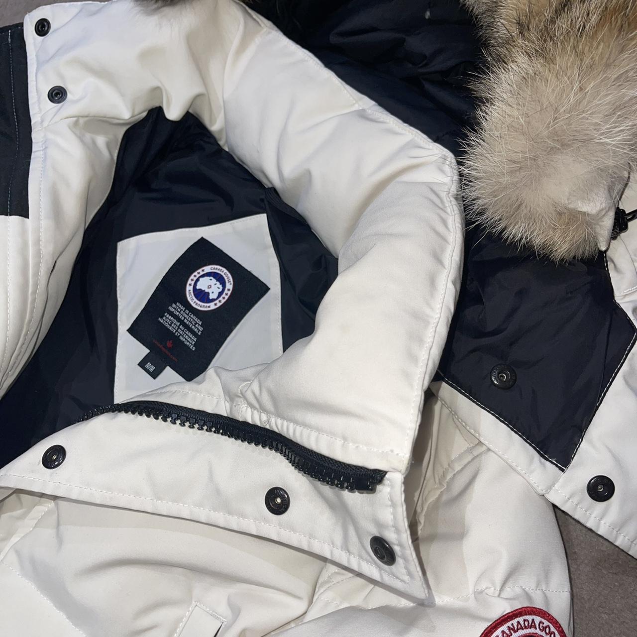 Canada Goose Men’s Carson Parka size M in great... - Depop