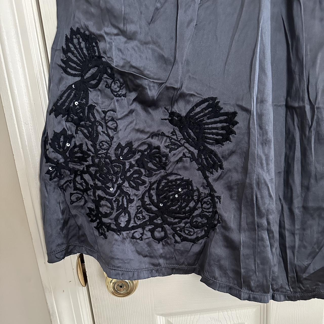 Gray silk dress with hummingbird detail in left... - Depop