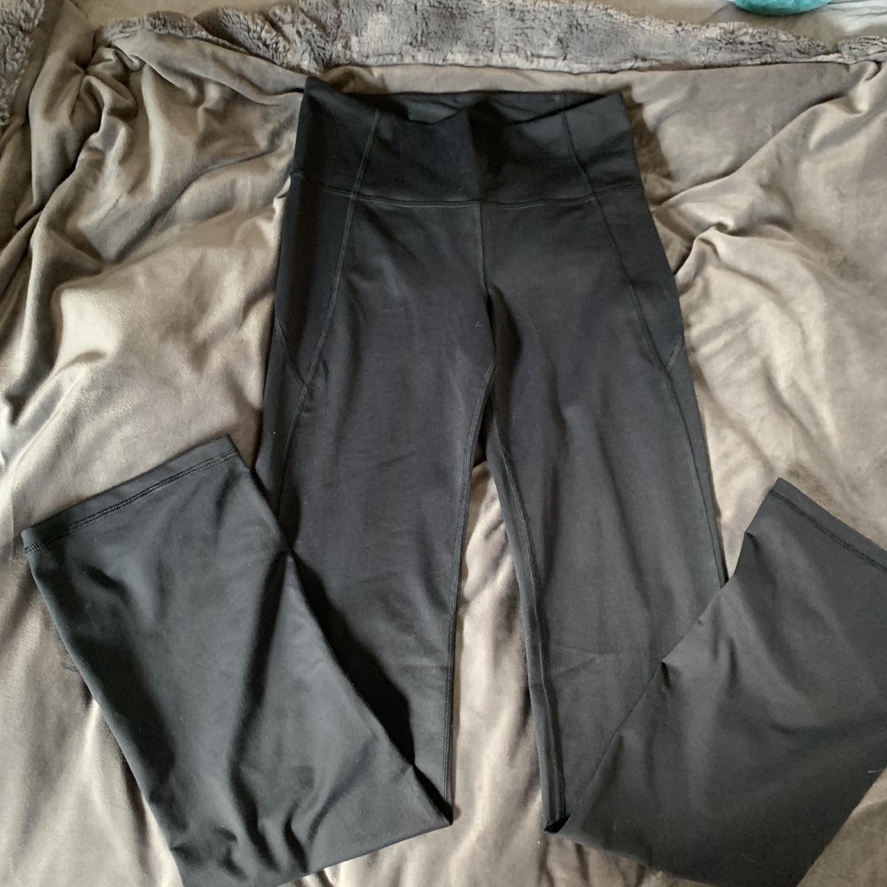 Under armor black flare legging Size sm Hardly ever... - Depop