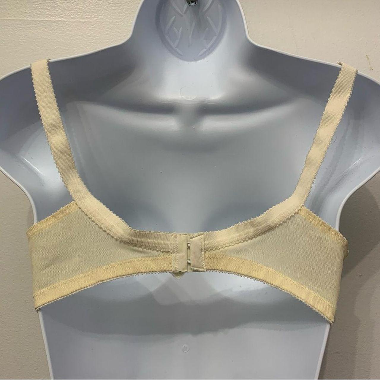 Vintage Playtex Bra 36b Cream White Womens Depop 