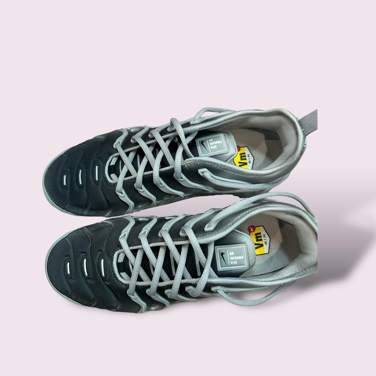 Grey vapormax store plus womens