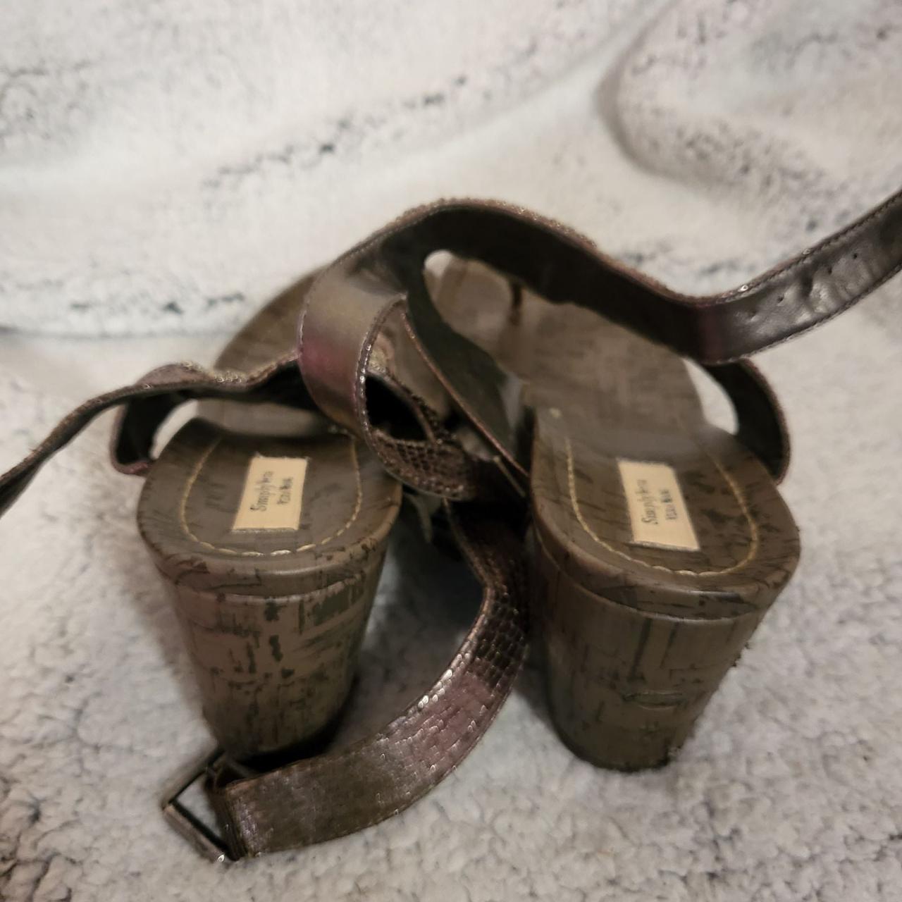 vera wang wedge sneakers