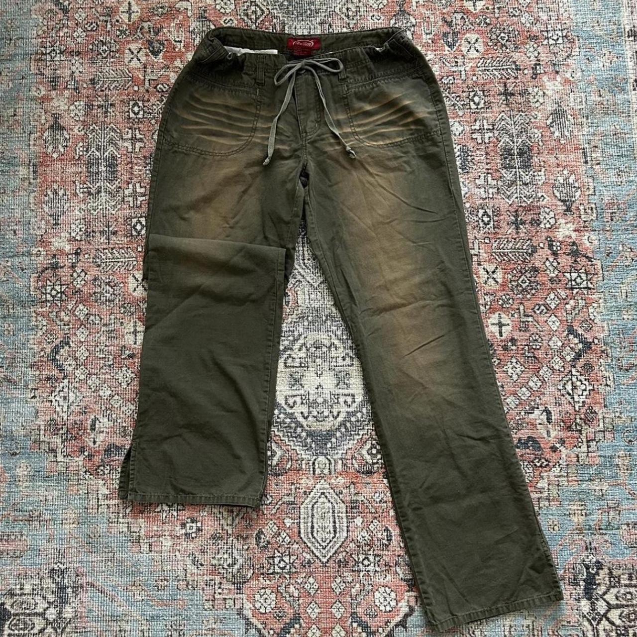 Y2K Women’s khaki/green pants ! These green... Depop