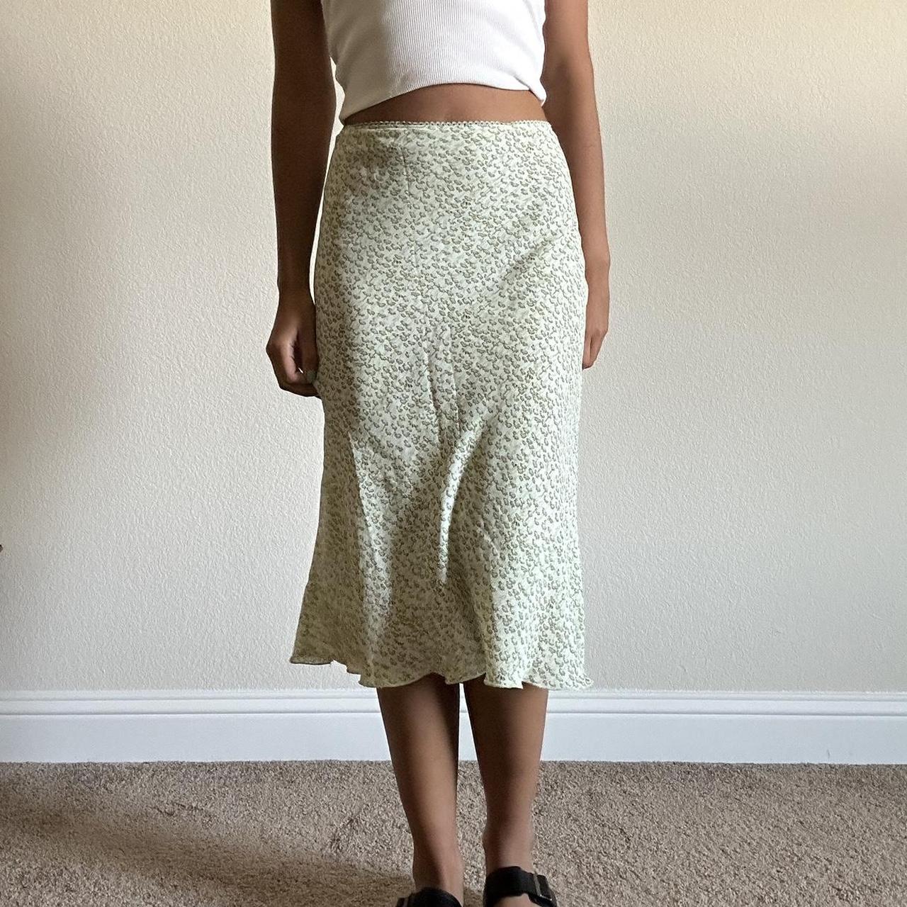 floral green mesh skirt 🌿 labeled size large for... - Depop