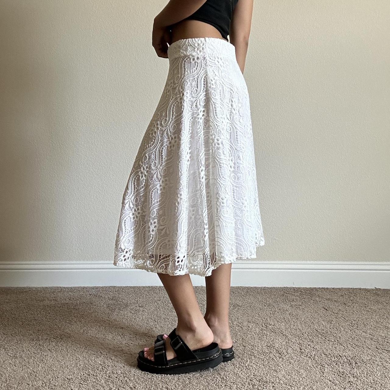 Vintage Women's Lace Skirt - White - L – beautifu… - image 2