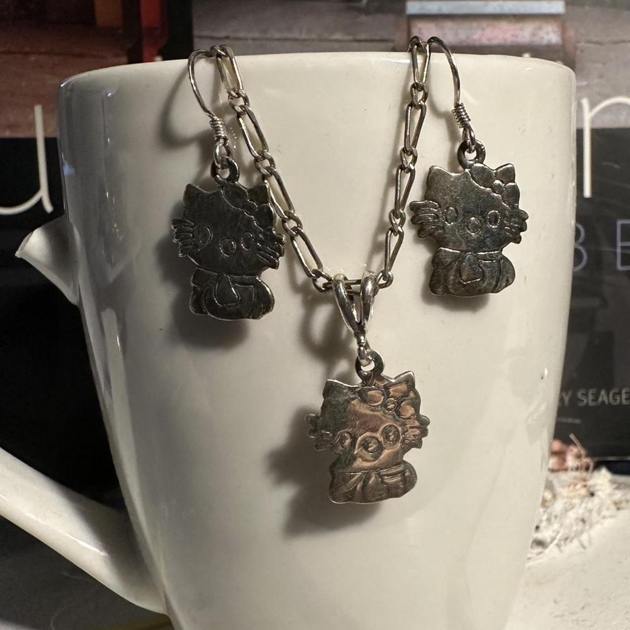 item listed by killerqueen890